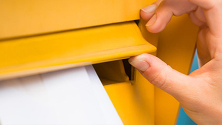 Combien de timbres pour envoyer une carte postale à l’étranger